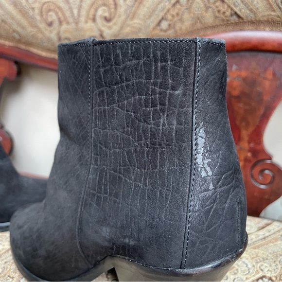 All Saints Black Embossed Leather Jonas Strap Booties Ankle Boots Heels Size 9 - Picture 8 of 13